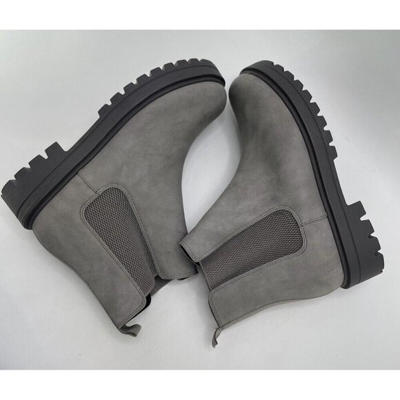 Soda Pilot Lug Sole‎ Low Heel Chelsea Fashion Ankle Booties Size 9 EUC - Picture 8 of 11